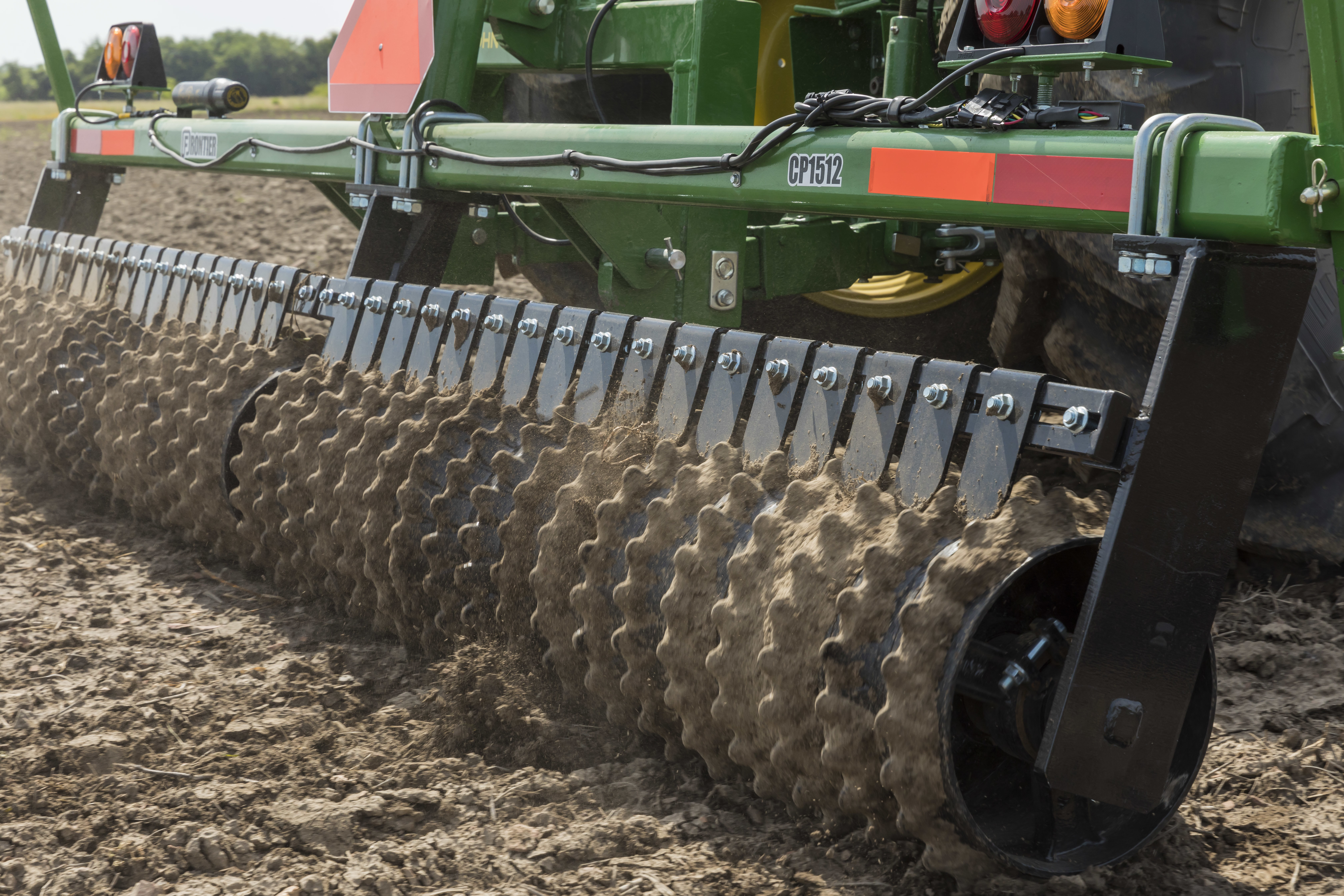 John Deere Bolsters Its Frontier Tillage and Seeding Lineup with Addition of Several New Implements