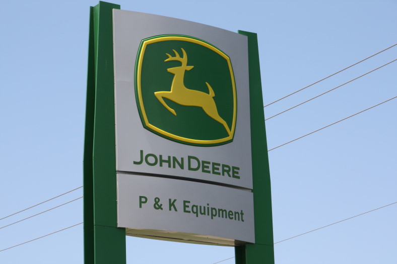 Blackwell Becomes Tenth Location for P&K Equipment John Deere