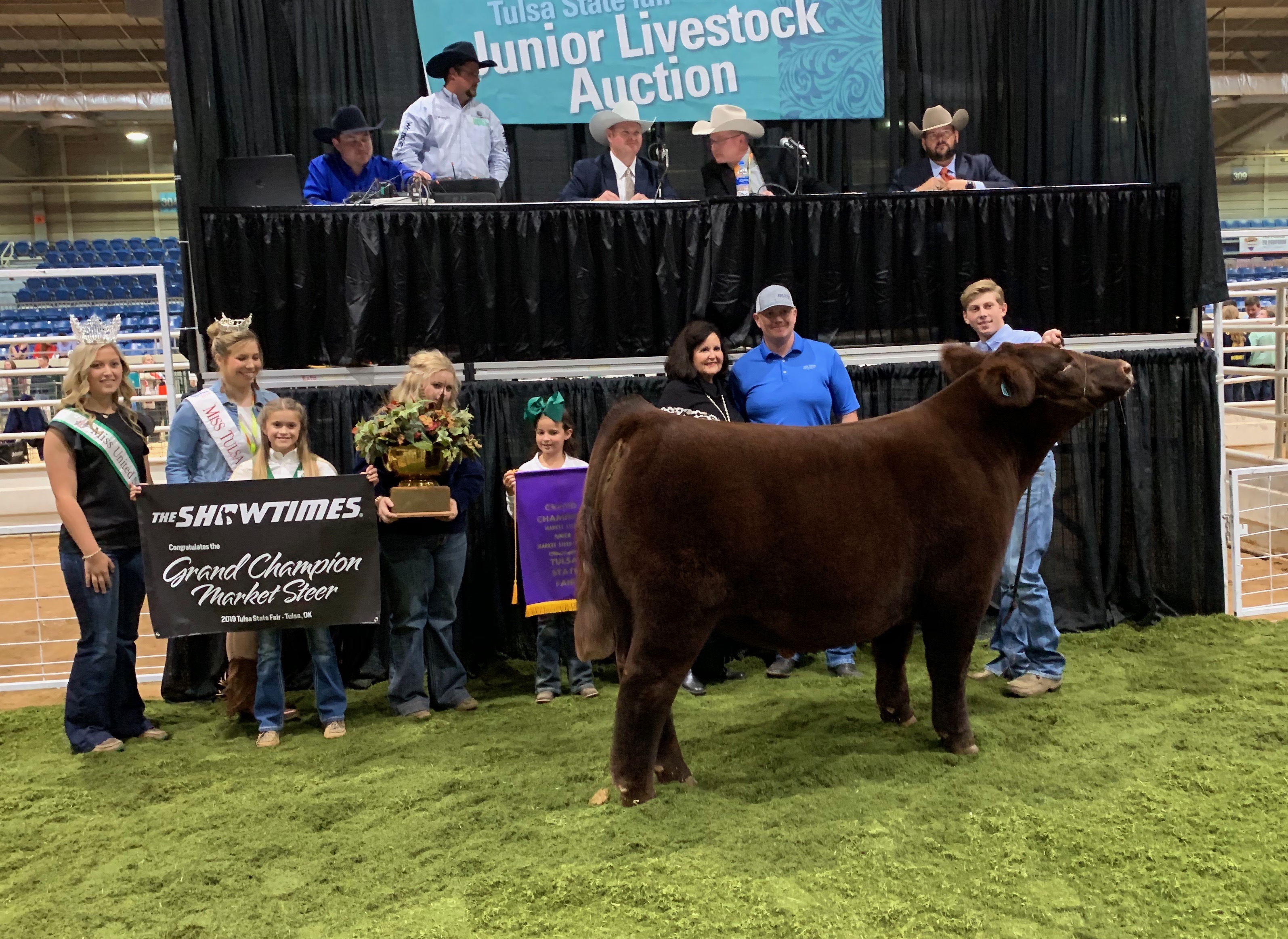 Grand Champion Steer Sells for $30,000 at 2019 Tulsa State Fair Junior Livestock Show Sale