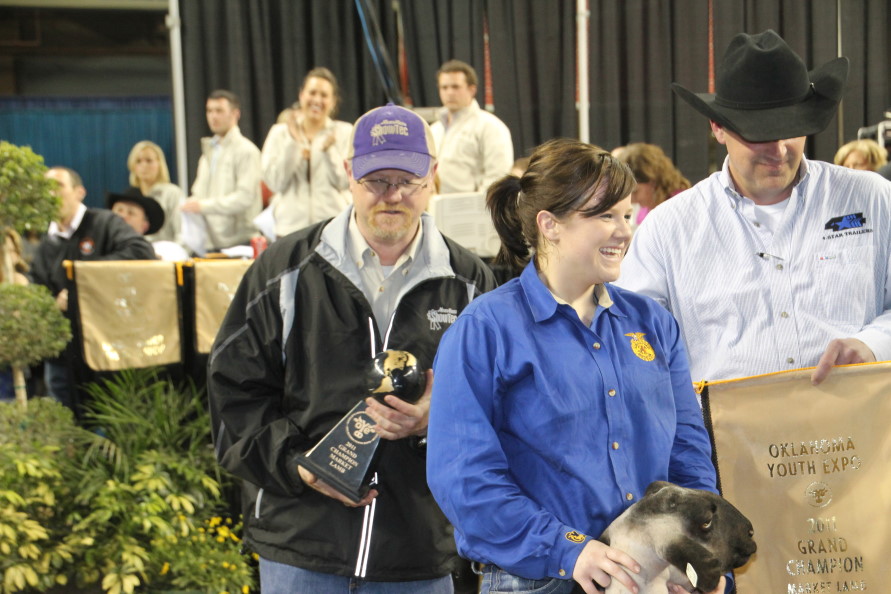 Kayla Brown of Merritt FFA Wins Grand Championship with Her Crossbred Lamb at 2011 OYE