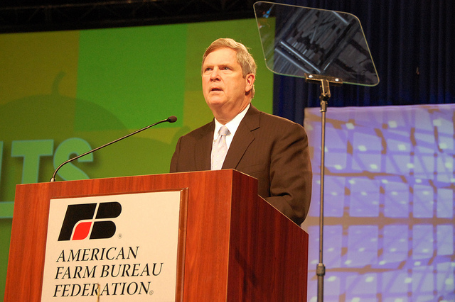 US Secretary Tom Vilsack Brags on Farmers and Ranchers in Remarks to 2011 American Farm Bureau Convention
