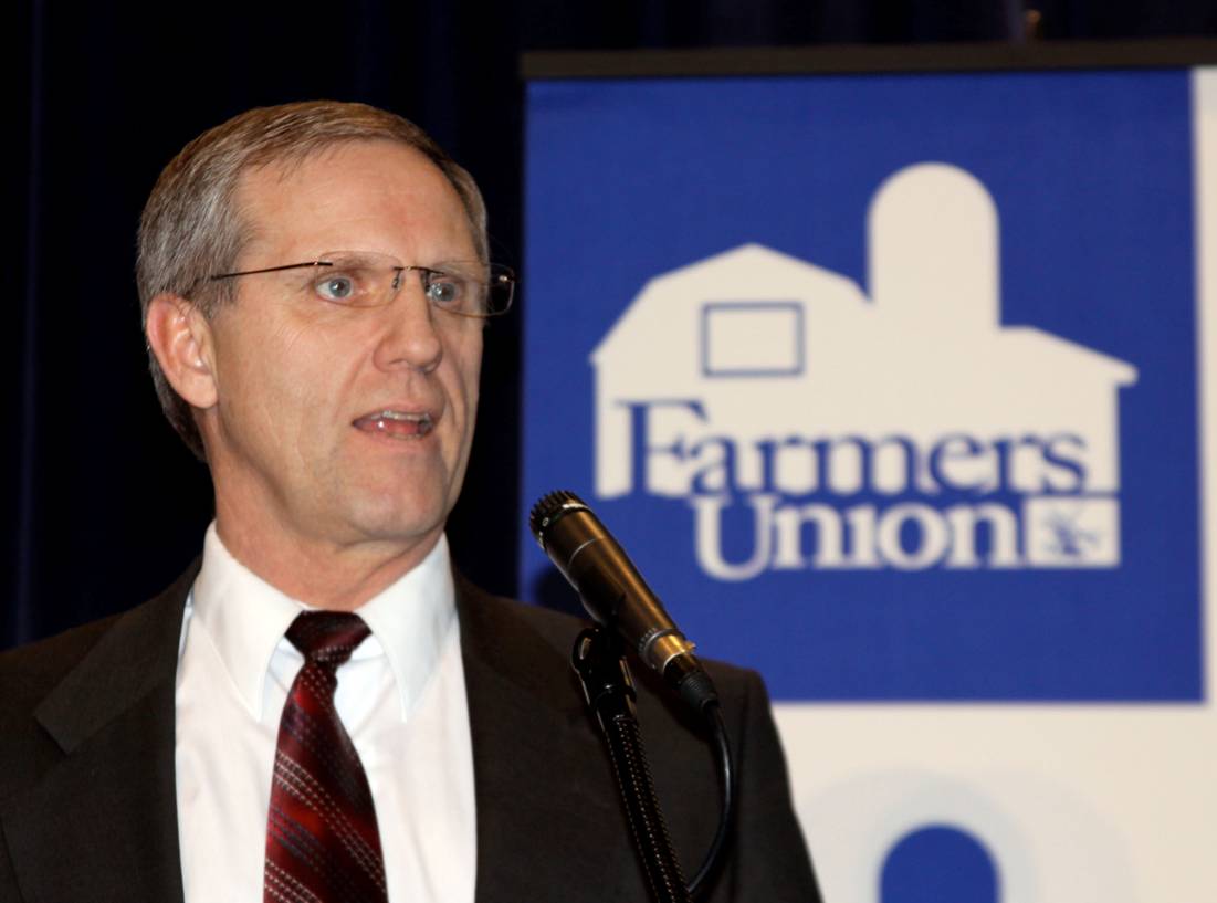 Johnson, Svarstad Re-Elected as Farmers Union Leaders