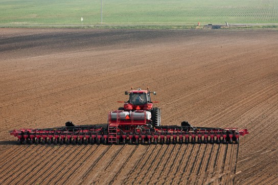 Case IH Signs Supply Agreement With Great Plains for Twin Row Planters