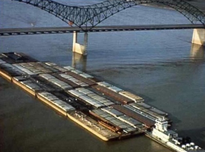 Work to Keep Mississippi River Traffic Flowing Intensifies Amid Growing Public Concern