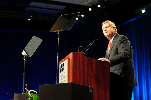 Vilsack Tells AFBF Convention Hell Offer Flexibility on ACRE in Farm Bill Extension