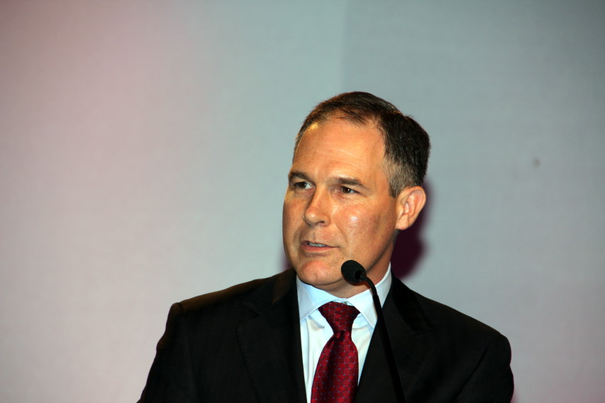 Attorney General Scott Pruitt Calls on Feds to Withdraw 'Waters of the U.S.' Rule