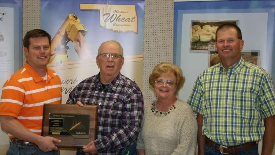 Tom Glazier Receives Oklahoma Wheat Commission�s Staff of Life Award