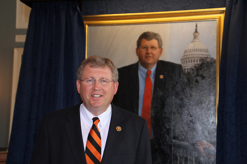 Portrait of Former House Ag Committee Chair Frank Lucas Unveiled in Longworth Building of US House