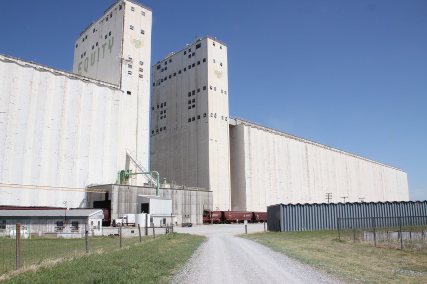 Oklahoma Grain Elevator Cash Bids as of 2:00 pm Monday, August 3, 2015