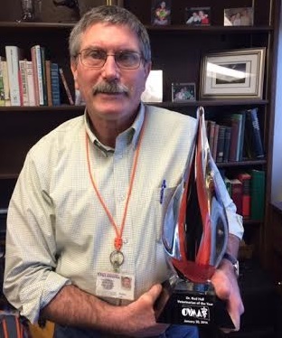 Dr. Rod Hall Receives Veterinarian of the Year Award From Oklahoma Veterinary Medical Association