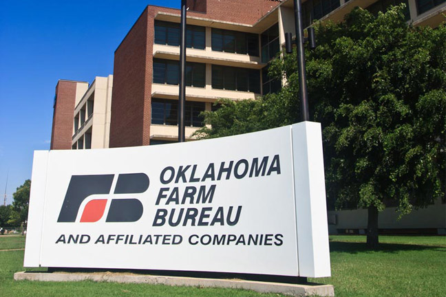 Oklahoma Farm Bureau Presents Champions Award to a Dozen State Leaders