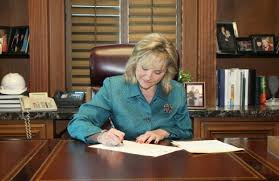 Governor Fallin Signs HB 2446 - Declares Water a Compelling State Interest