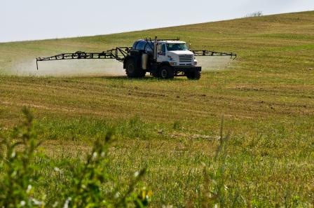 NCGA Urges Farmers to Contact EPA on Atrazine