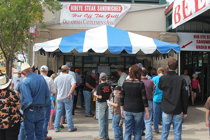 Oklahoma Cattlemen Get to the Meat of the SQ777 Issue with Steak Sandwiches