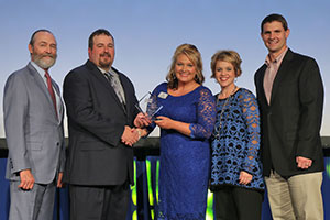 Rachel Pickens Honored with Young Farmers and Ranchers Excellence in Agriculture Award at Oklahoma Farm Bureau Convention