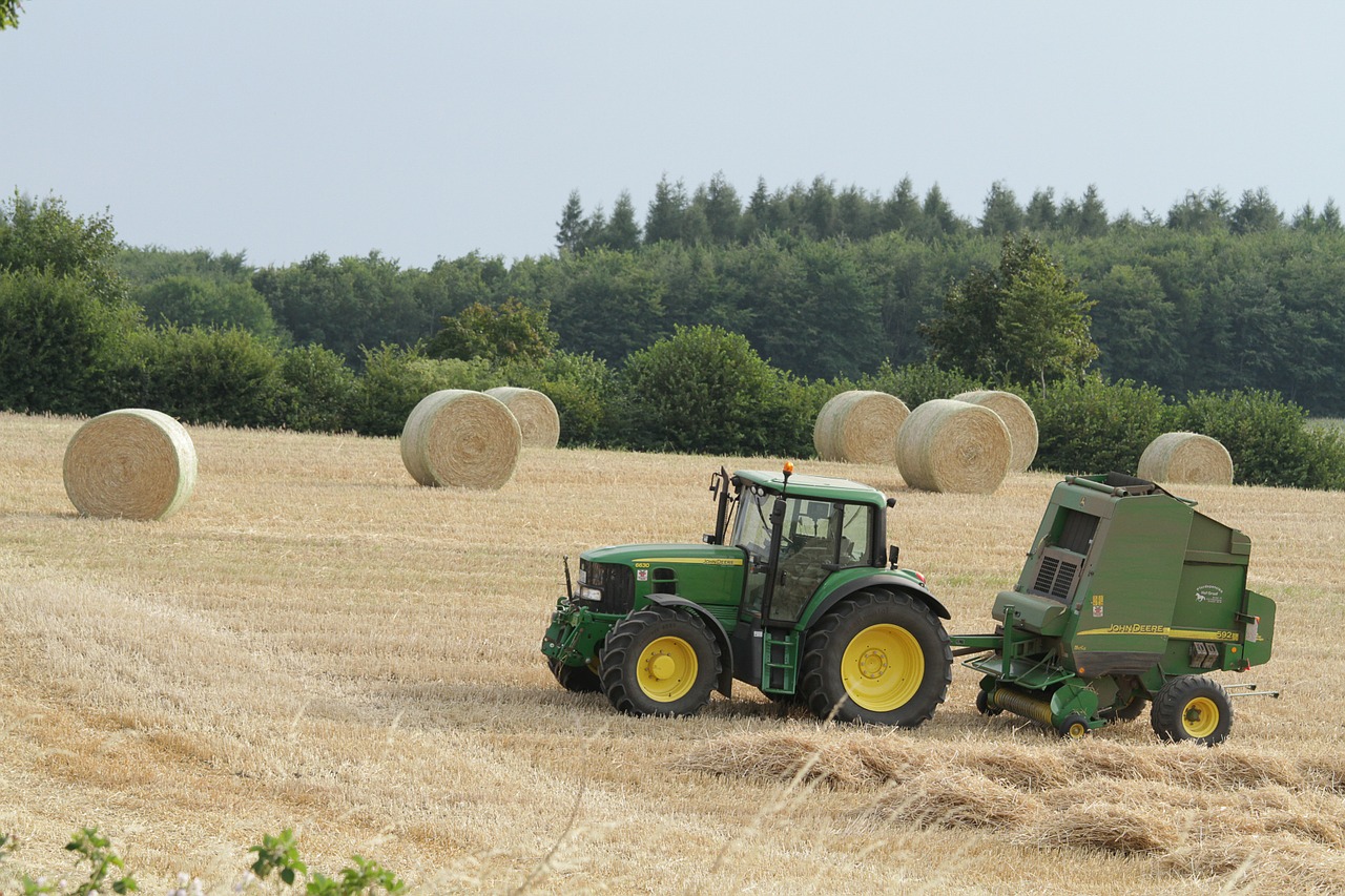 Hay Season Starts with Smallest Inventory Since '12 Drought as Industry Looks to Rebuild Supplies