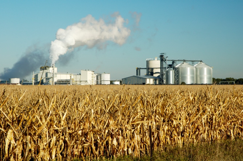 CoBank Report Suggests Ethanol Outlook Weak Amid Sluggish Demand, Likey to Drive Plants to Diversify