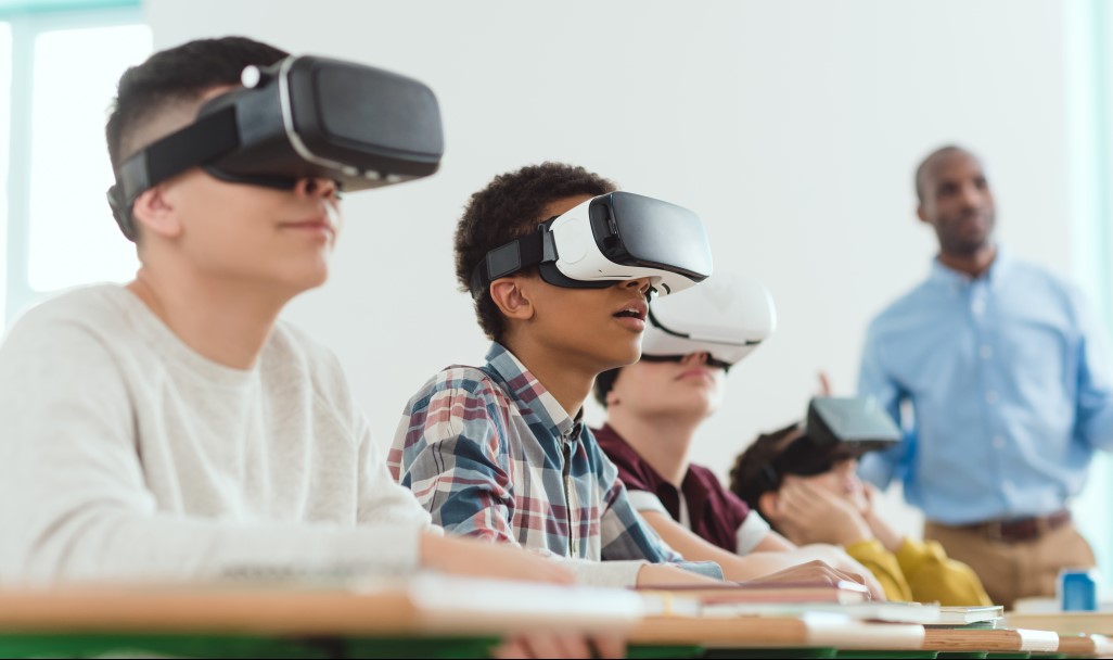 Tribal Nation Middle School Students Enter Virtual Reality This Fall