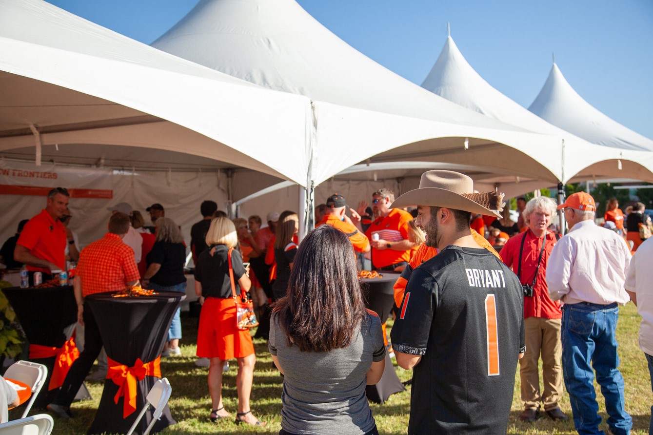 Tailgate Celebrates New Frontiers Donors and Progress for New Home for OSU Agriculture