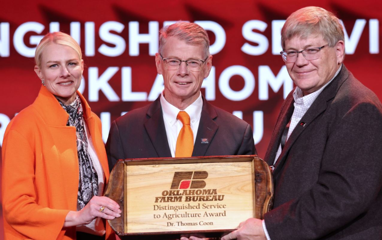 Dr. Coon Honored with Distinguished Service to OKFB Award 