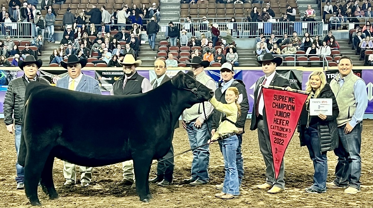 Angus Claims Both Supreme Open Champions at the 2022 Cattlemen's Congress 